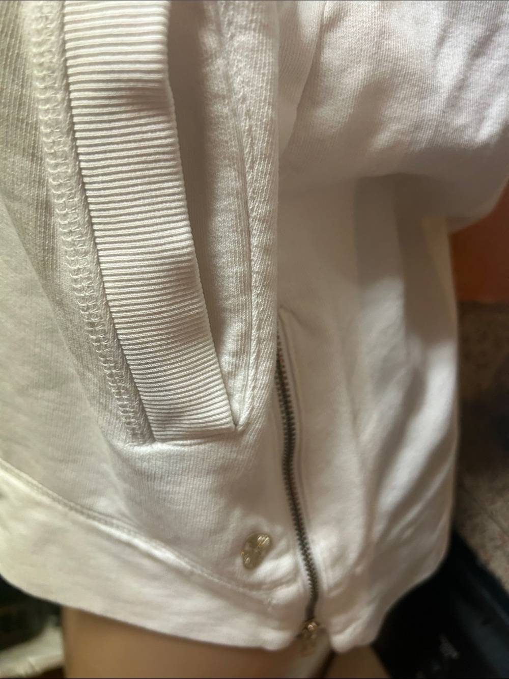 Lilly Pulitzer White Crewneck Sweater - Classic Lightweight Pullover - Picture 7 of 7